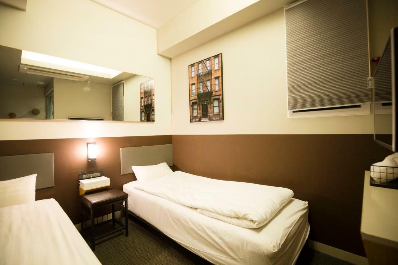Uh Hotel Seoul Exterior photo