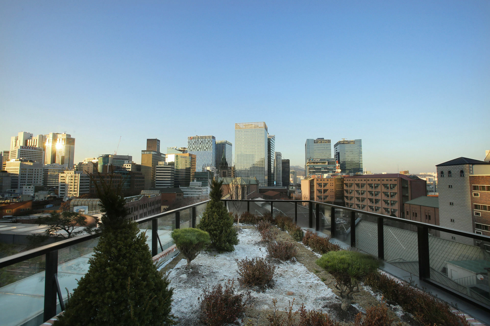 Uh Hotel Seoul Exterior photo
