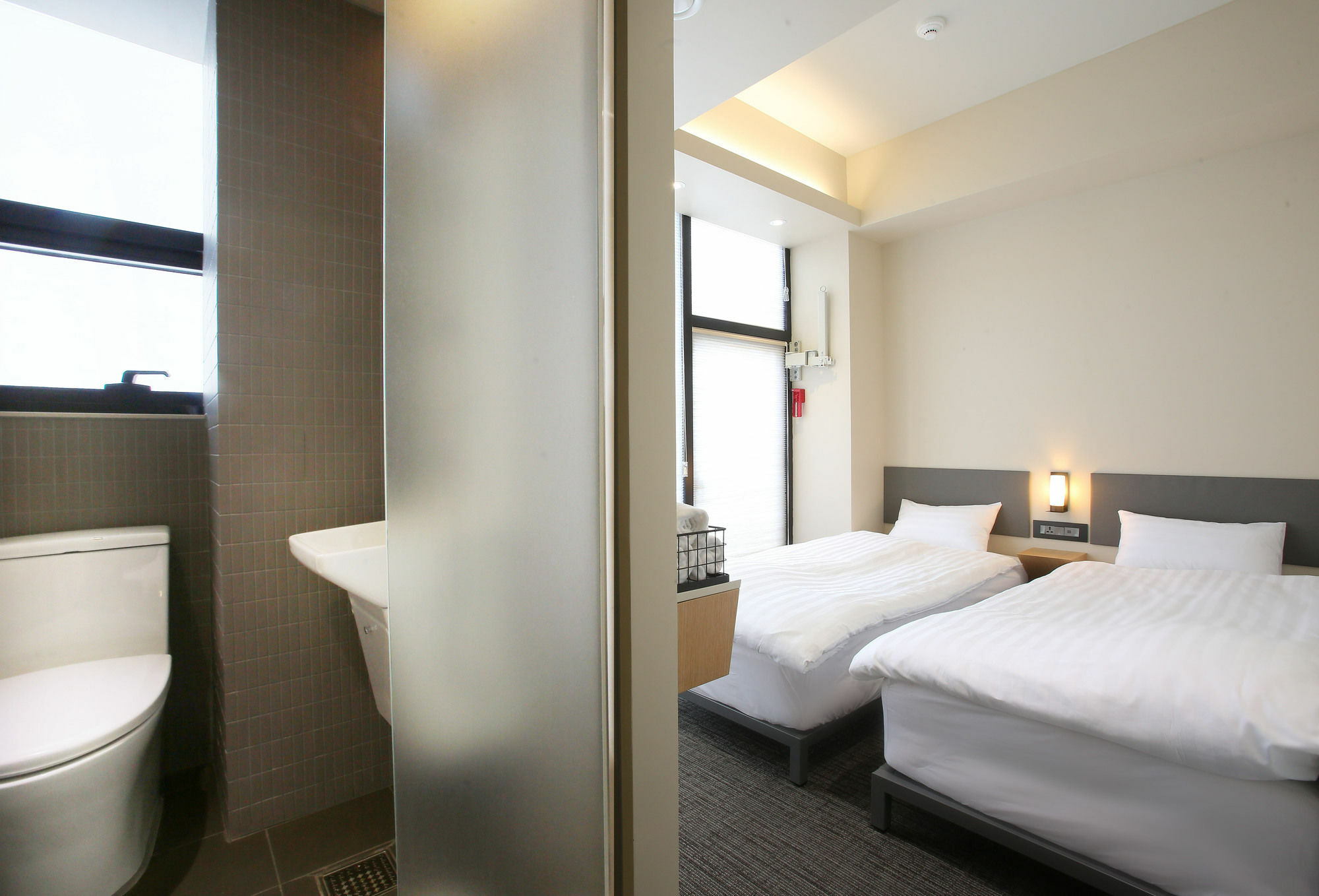 Uh Hotel Seoul Exterior photo