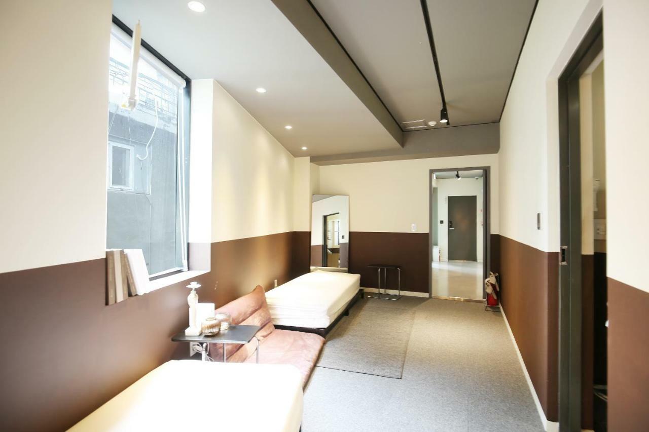 Uh Hotel Seoul Exterior photo